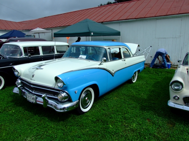 618x457 pixels (278K)
